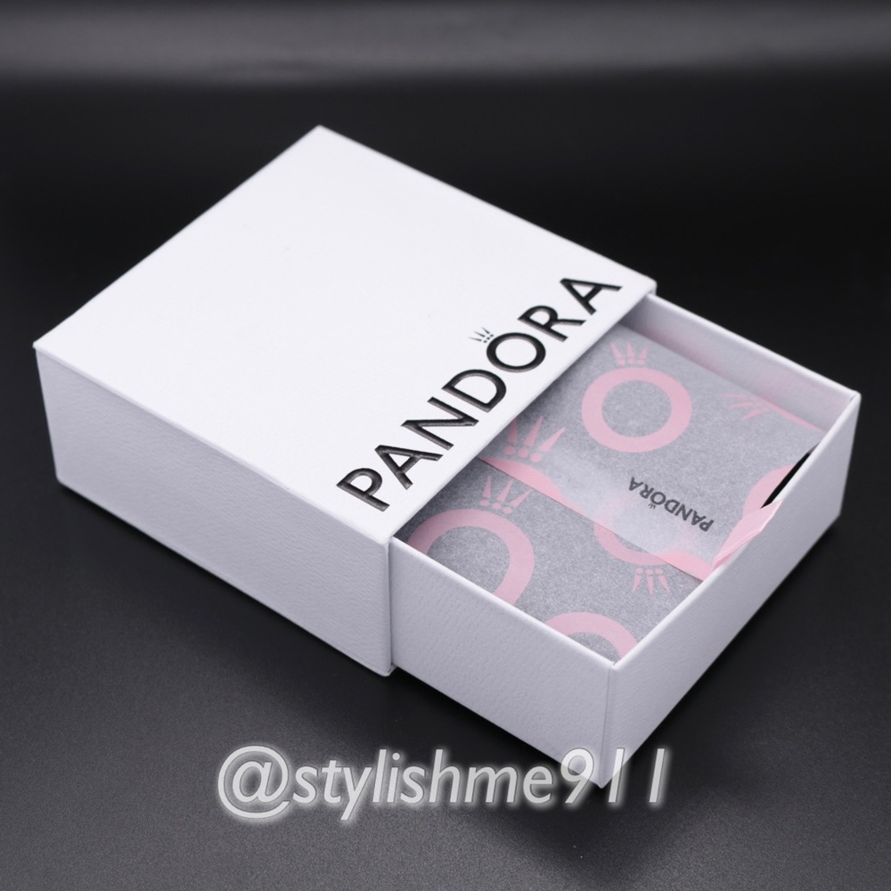 New Pandora Bracelet Gift Box - Picture 5 of 8